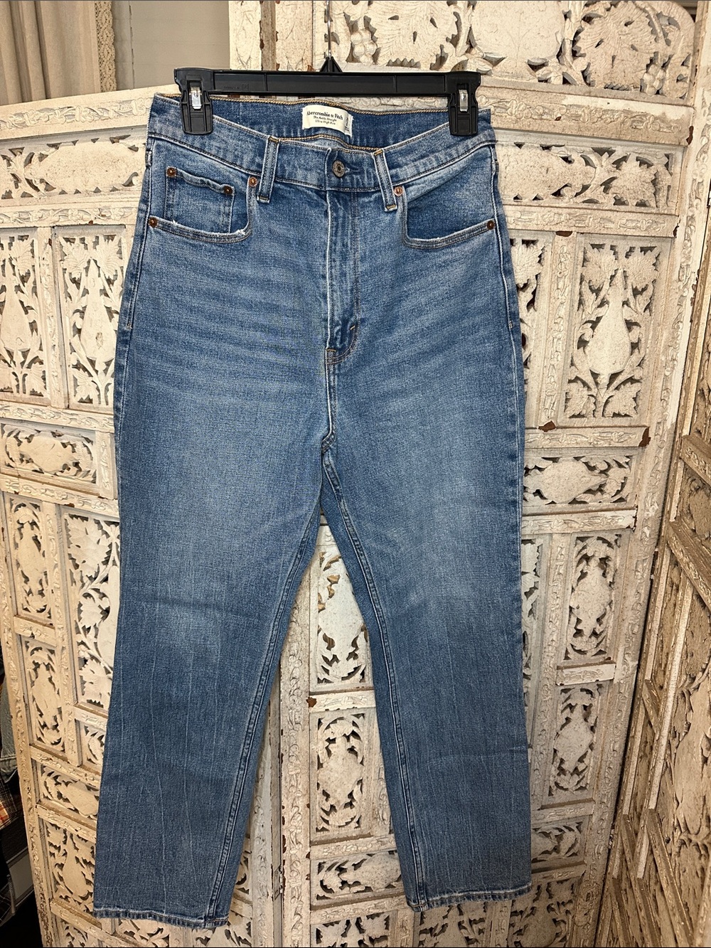 Abercrombie & Fitch Women’s Medium Blue Slim Straight Jeans